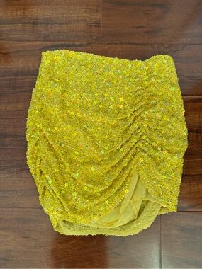 Retrofete Yellow Star Sequin Ruched Mini Skirt